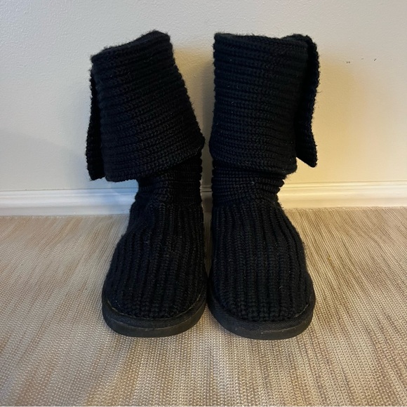 Ugg Classic Cardi Black sweater boots Women’s Sz 7 - Picture 16 of 16
